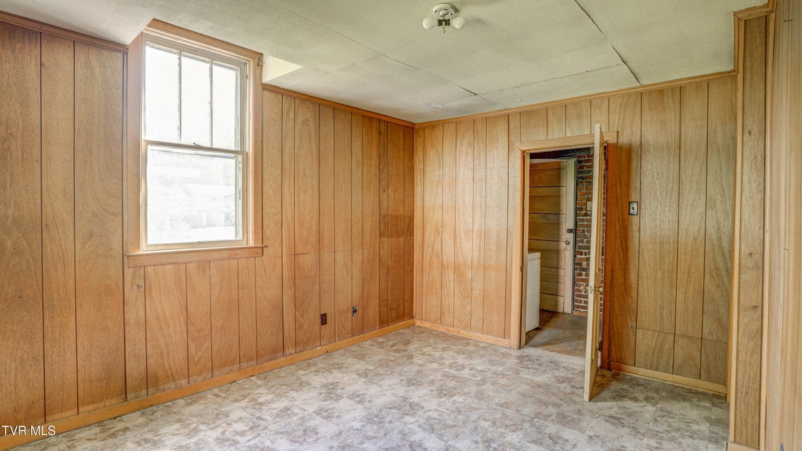 Photo #42: 704 Reynolds Street