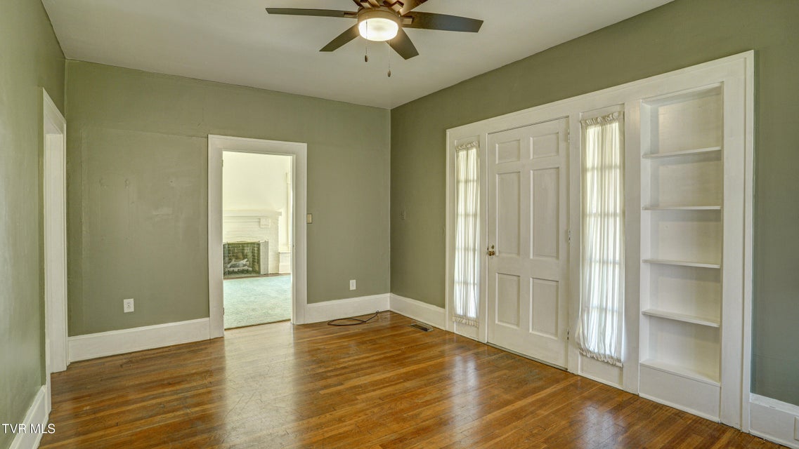 Photo #9: 704 Reynolds Street