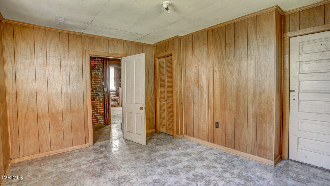 Photo #40: 704 Reynolds Street