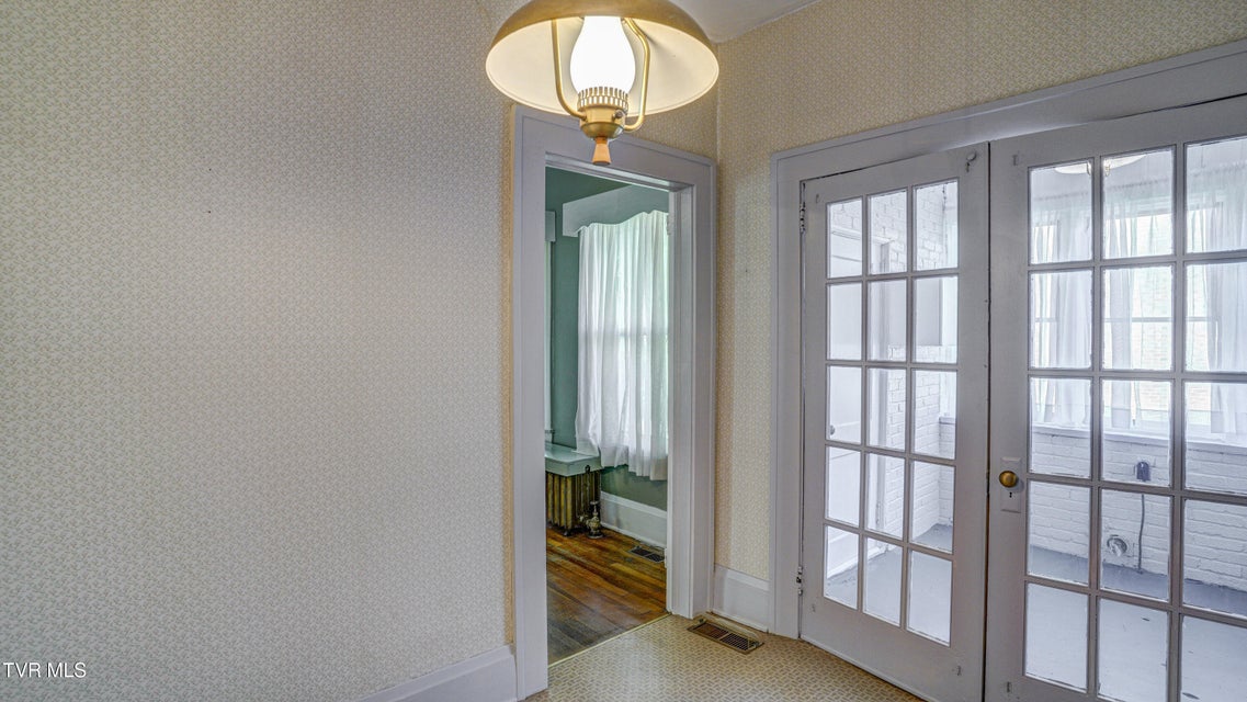 Photo #18: 704 Reynolds Street