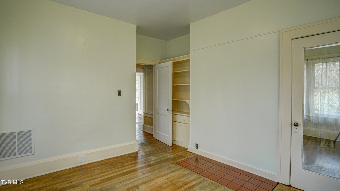 Photo #38: 704 Reynolds Street