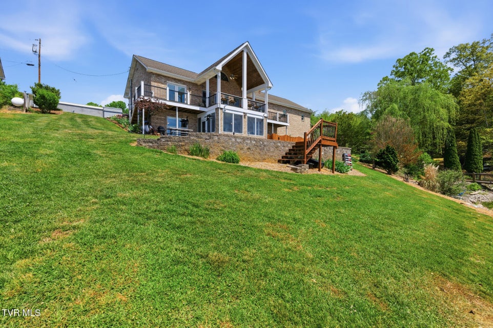 Photo #71: 410 Lakeview Street