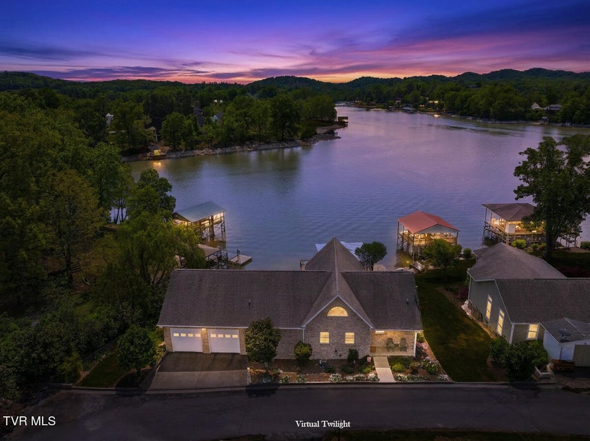 Photo #86: 410 Lakeview Street