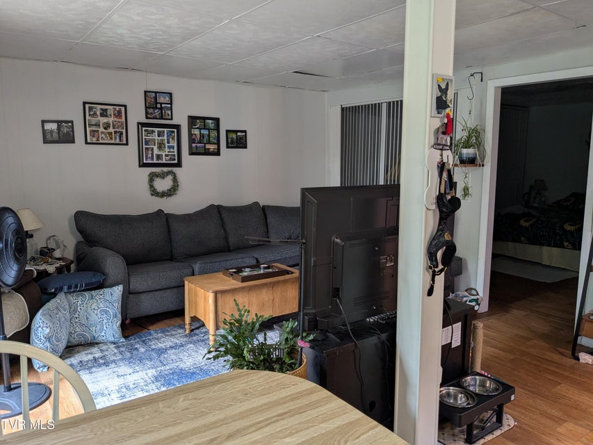 Photo #18: 715 Carson Street