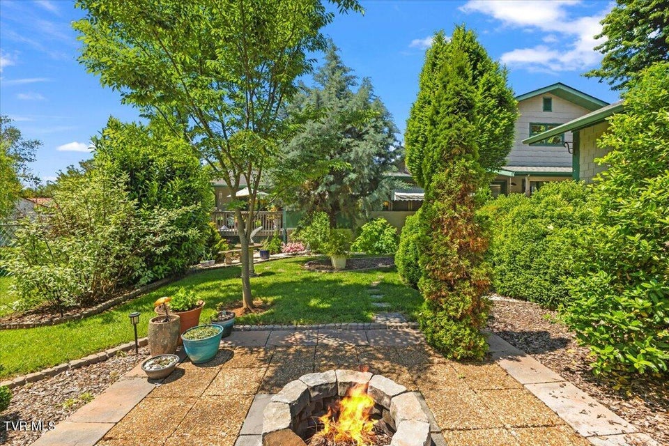 Photo #80: 112 Spruce Street
