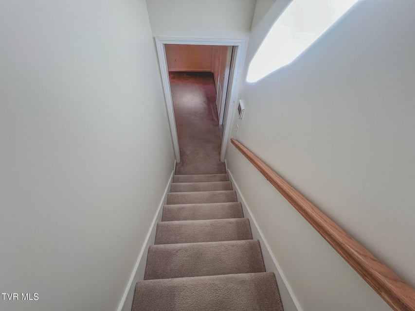 Photo #16: 612 Willow Court