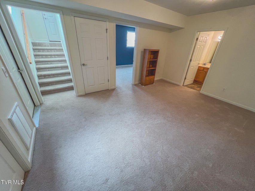 Photo #18: 612 Willow Court
