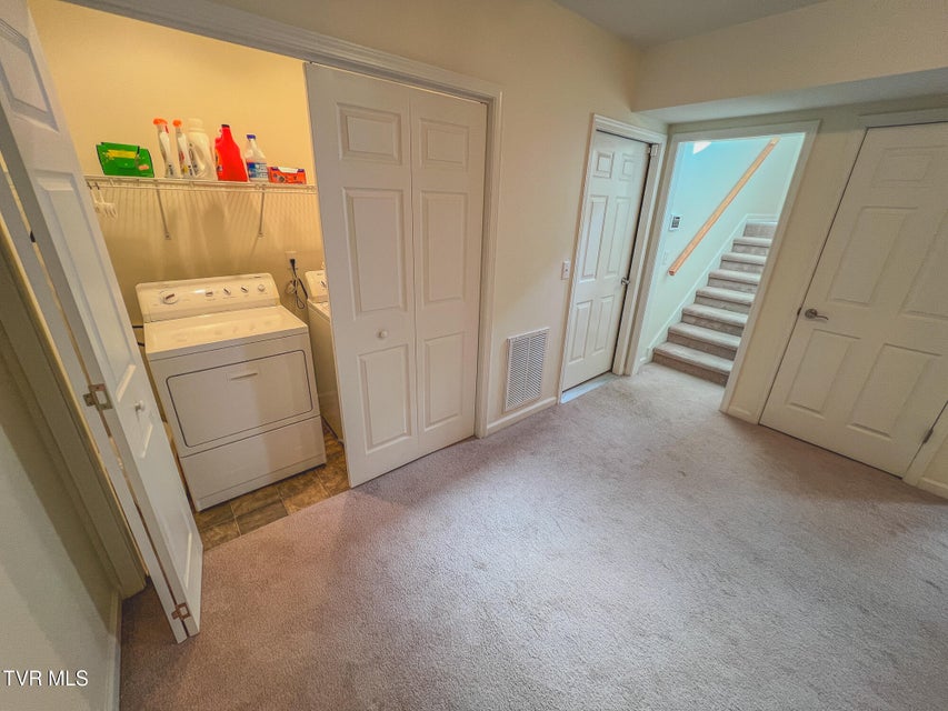 Photo #23: 612 Willow Court