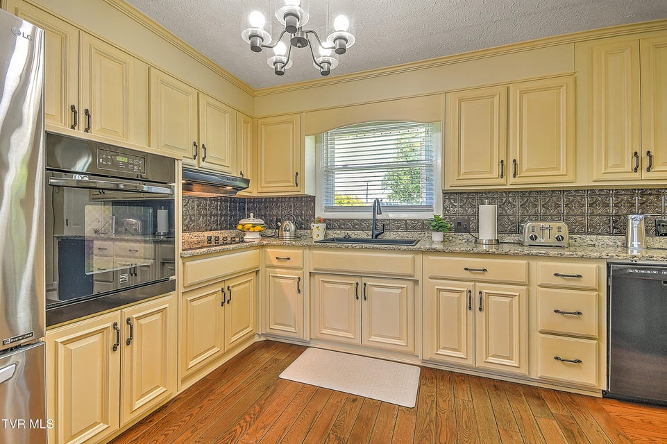 Photo #16: 1825 Pinebrook Drive