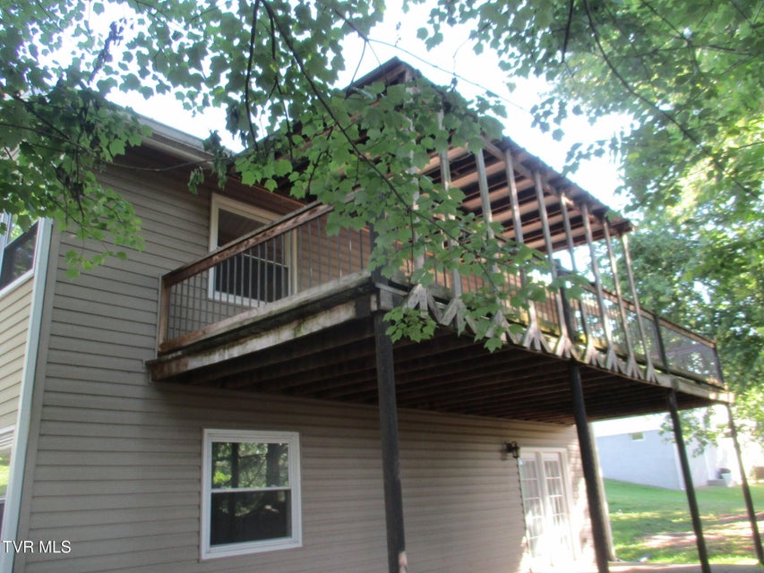 Photo #2: 300 Lakeview Circle