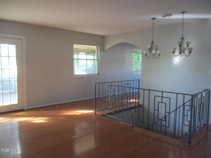 Photo #5: 300 Lakeview Circle
