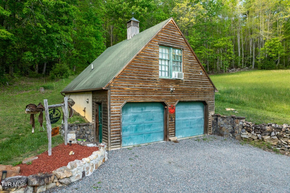 Photo #16: 151 Stonebridge Lane