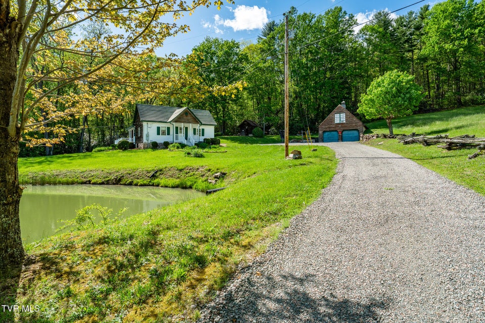 Photo #2: 151 Stonebridge Lane