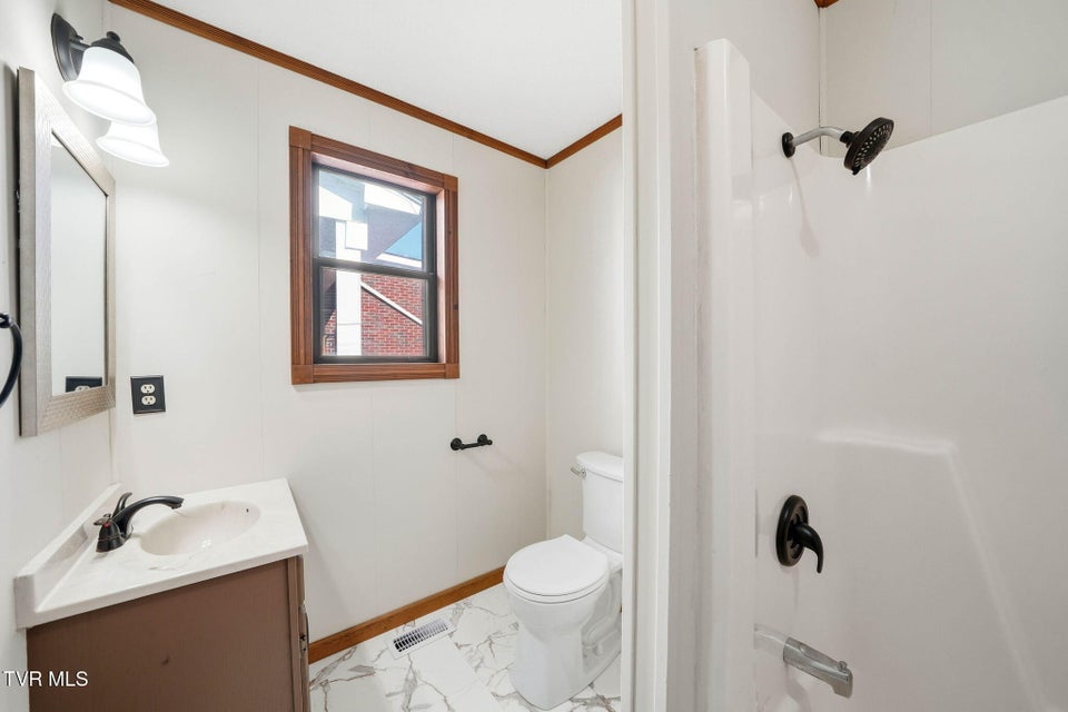 Photo #4: 1512 Fairview Avenue