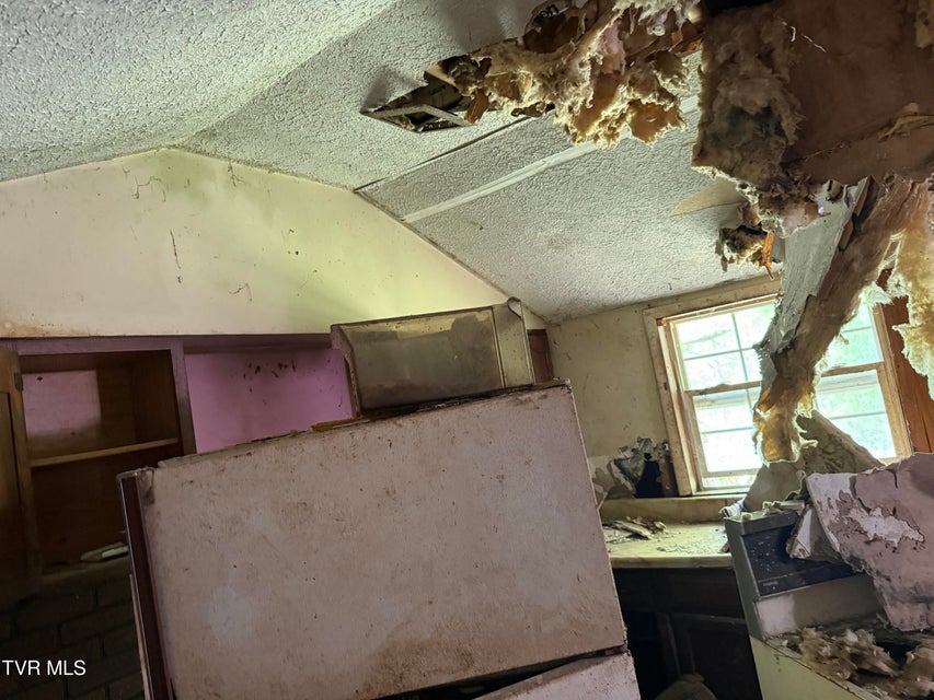 Photo #10: 756 Shawnee Avenue
