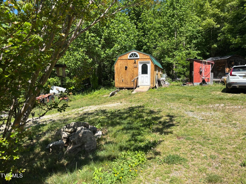 Photo #6: 9438 Roan Creek Road