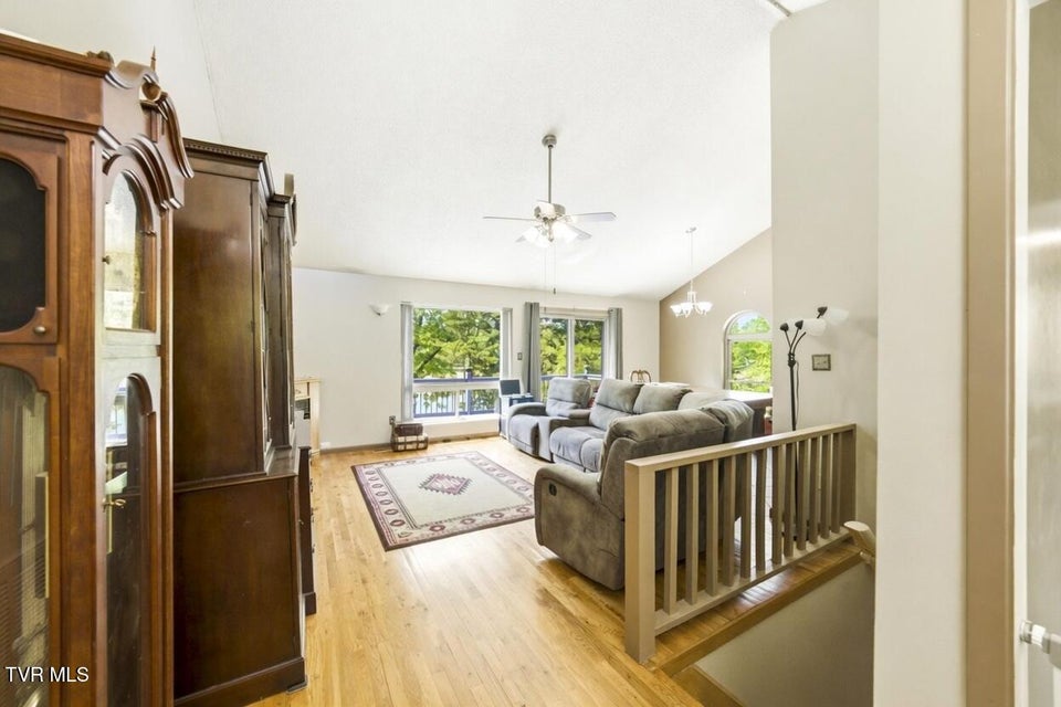 Photo #3: 997 Lake Ridge Drive