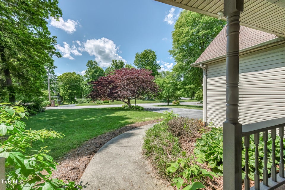 Photo #4: 120 Hillview Court