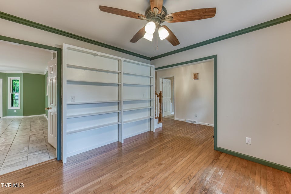 Photo #8: 120 Hillview Court