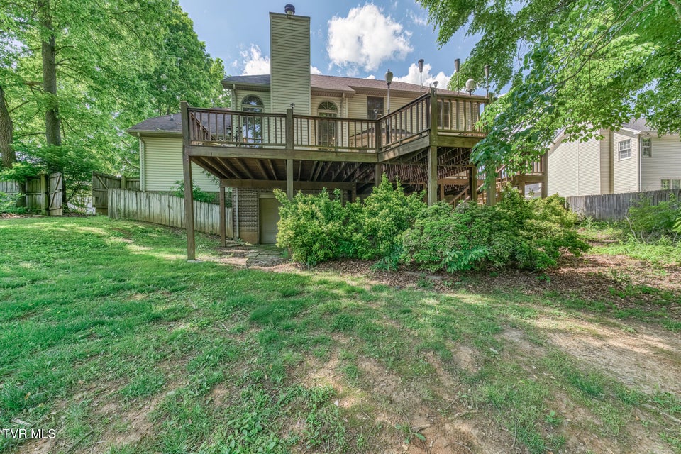 Photo #56: 120 Hillview Court