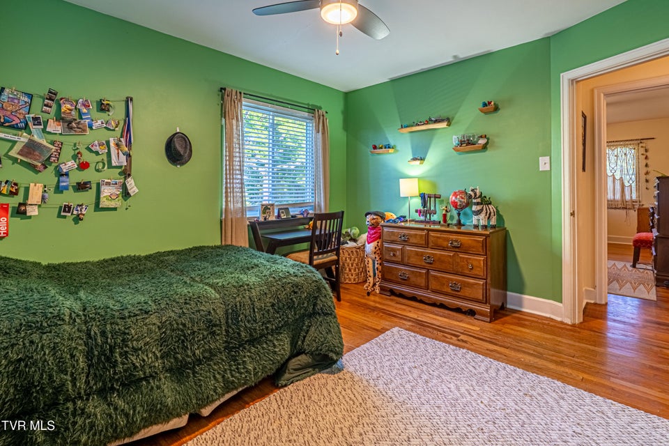 Photo #25: 190 Crestview Drive