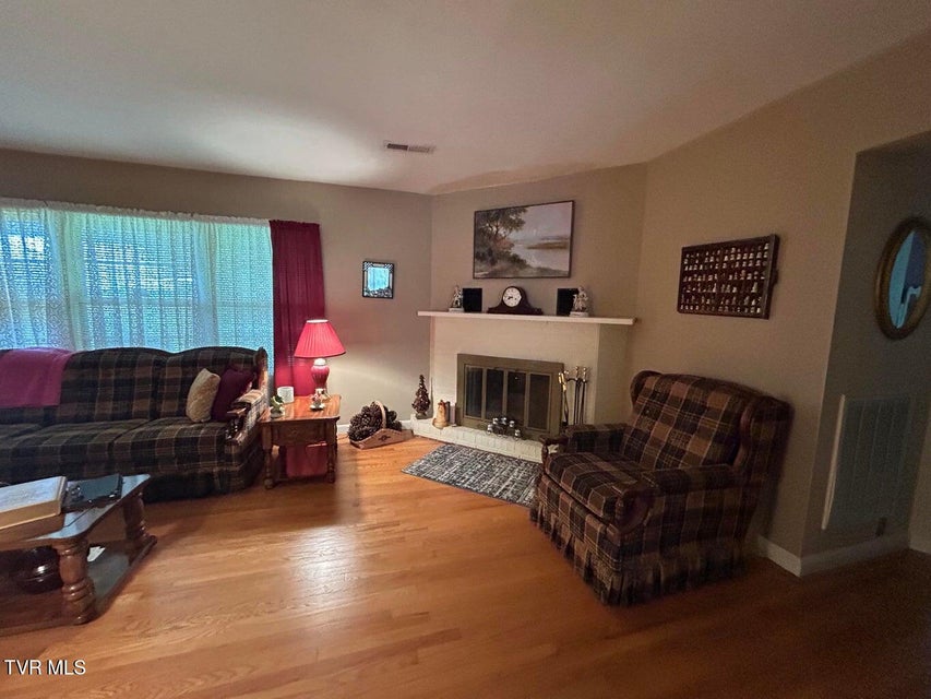 Photo #12: 1130 Hixson Avenue