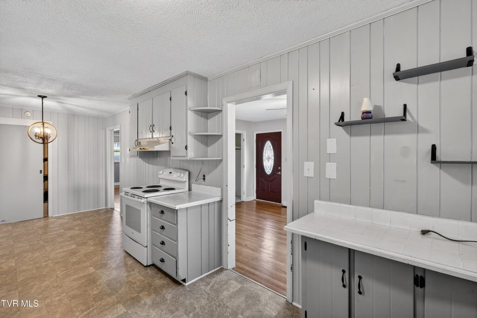 Photo #10: 200 Fairacres Drive