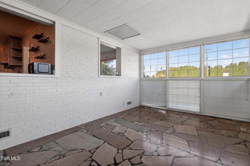 Photo #22: 200 Fairacres Drive