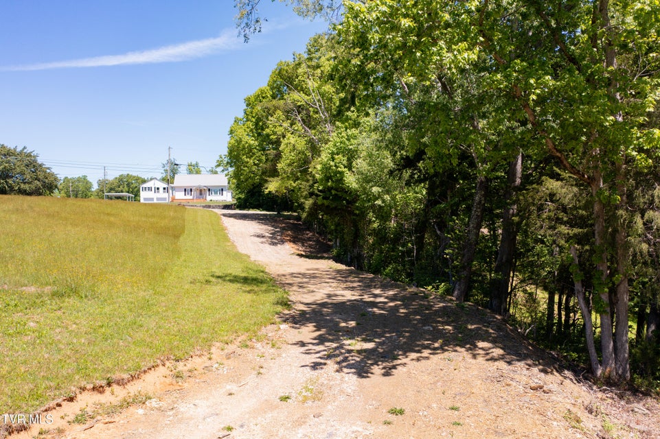 Photo #31: 882 Walnut Grove Road
