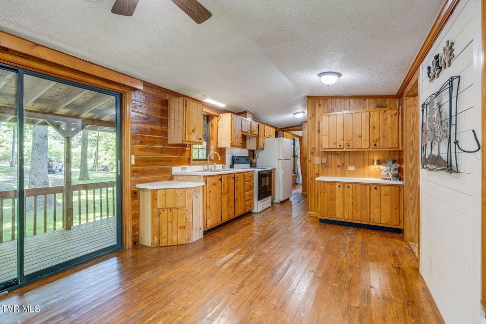 Photo #8: 497 Rockingham Road