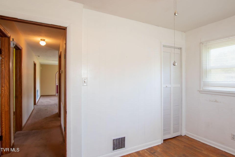 Photo #20: 1662 Carolina Avenue