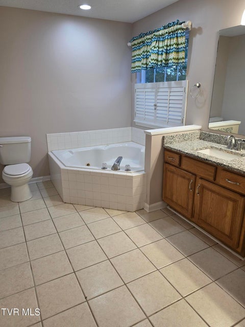 Photo #37: 17289 Crabtree Court