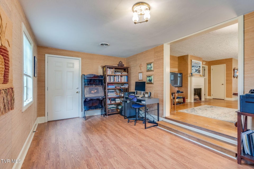 Photo #10: 706 Holston Avenue