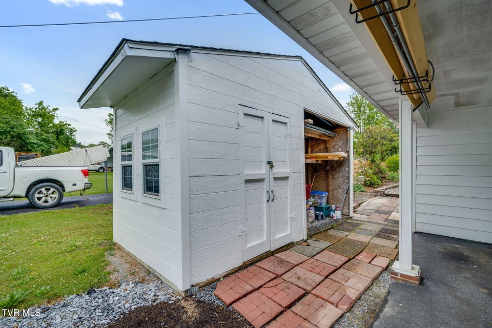 Photo #31: 706 Holston Avenue