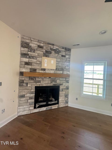 Photo #4: 548 Larkins Farm Drive