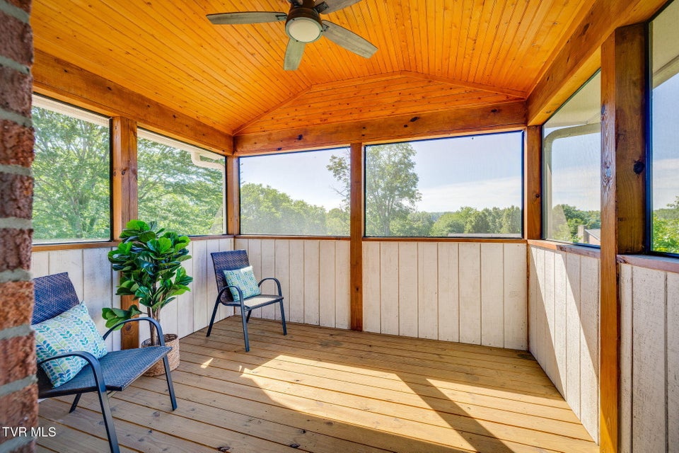 Photo #30: 721 Foothills Road