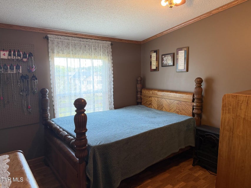 Photo #41: 6411 Yellow Poplar Street