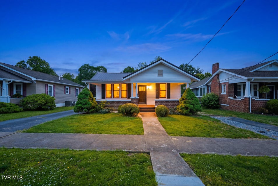 Photo #2: 518 Carolina Avenue