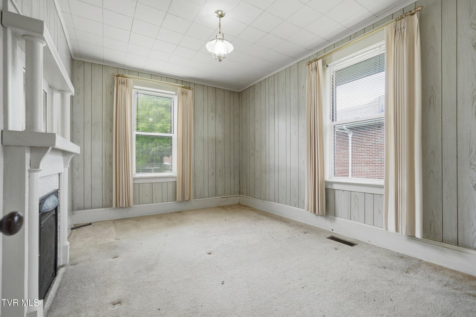 Photo #18: 518 Carolina Avenue