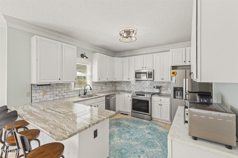 Photo #9: 2308 Granite Drive