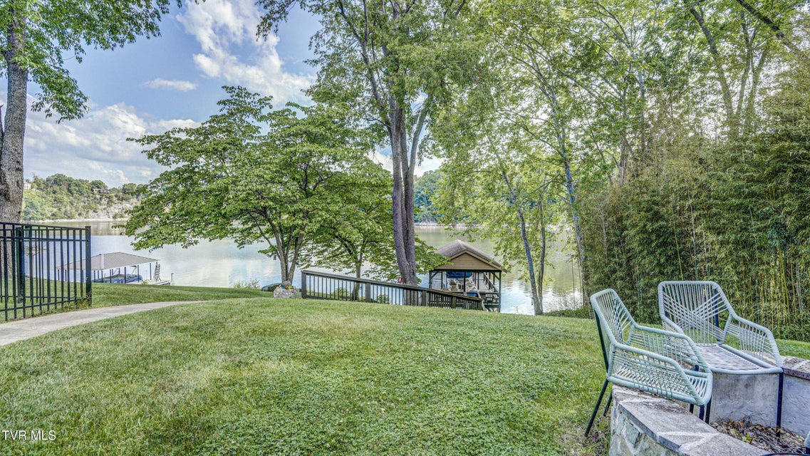 Photo #9: 212 Lake Meadow Drive