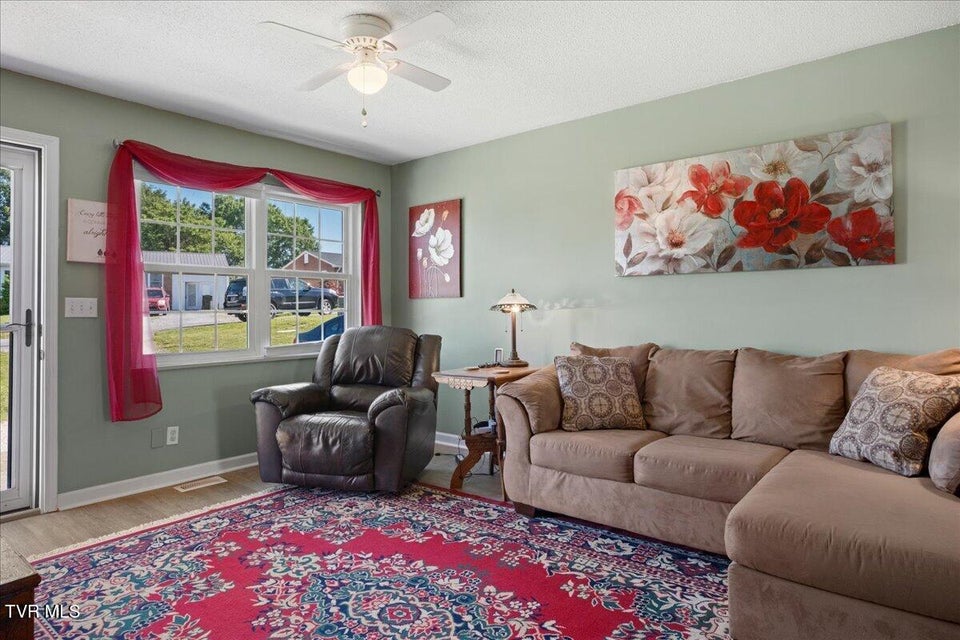 Photo #8: 139 Valley Pl Drive