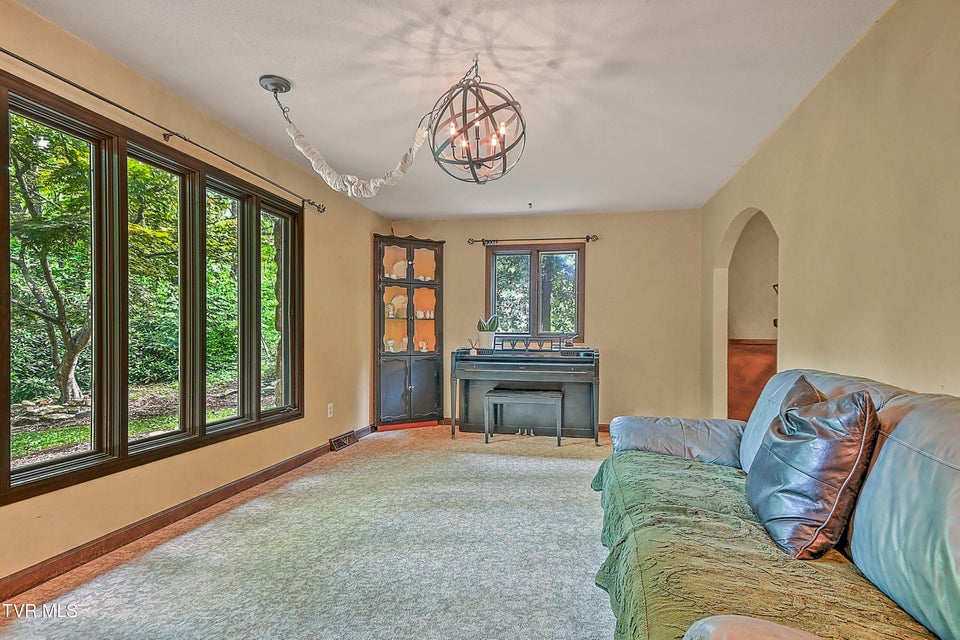 Photo #4: 15324 Monticello Drive