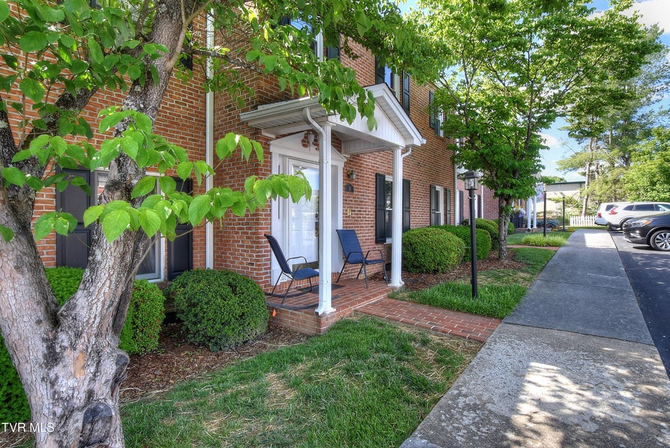 Photo #3: 2734 Oakland Avenue