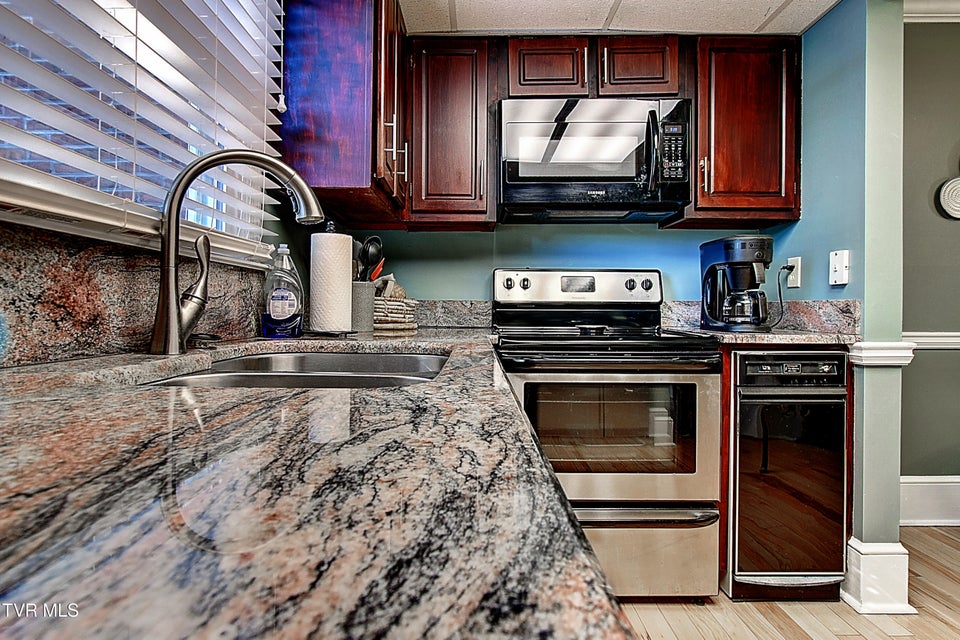 Photo #16: 2734 Oakland Avenue