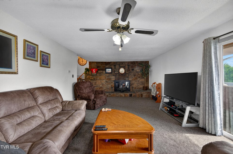 Photo #27: 236 Mountain Vista Drive