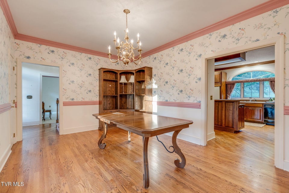 Photo #12: 1005 Huntington Court