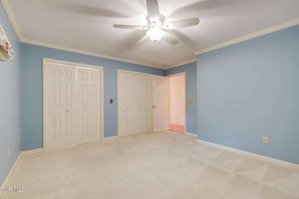 Photo #35: 1005 Huntington Court
