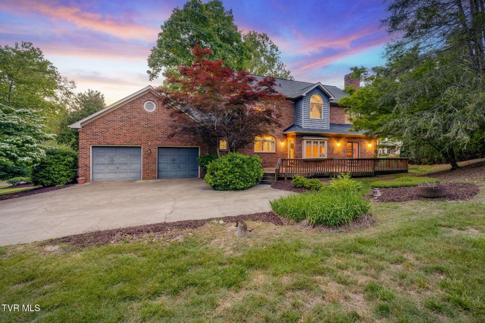 Photo #3: 1005 Huntington Court