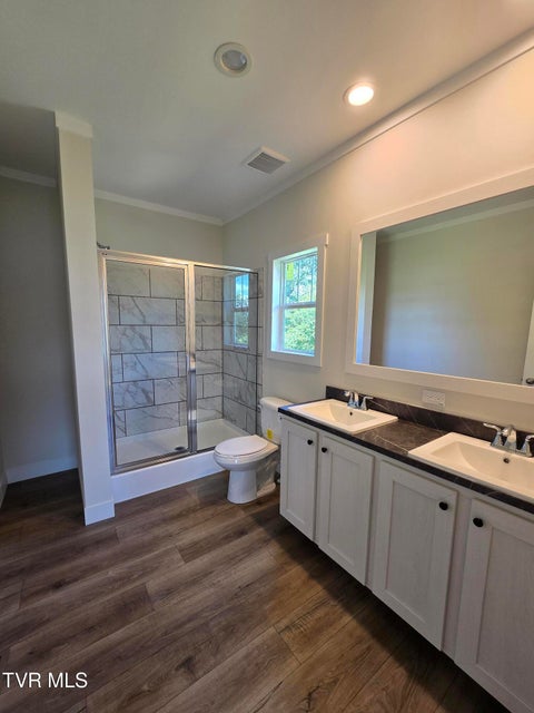 Photo #18: 2208 Oak Street